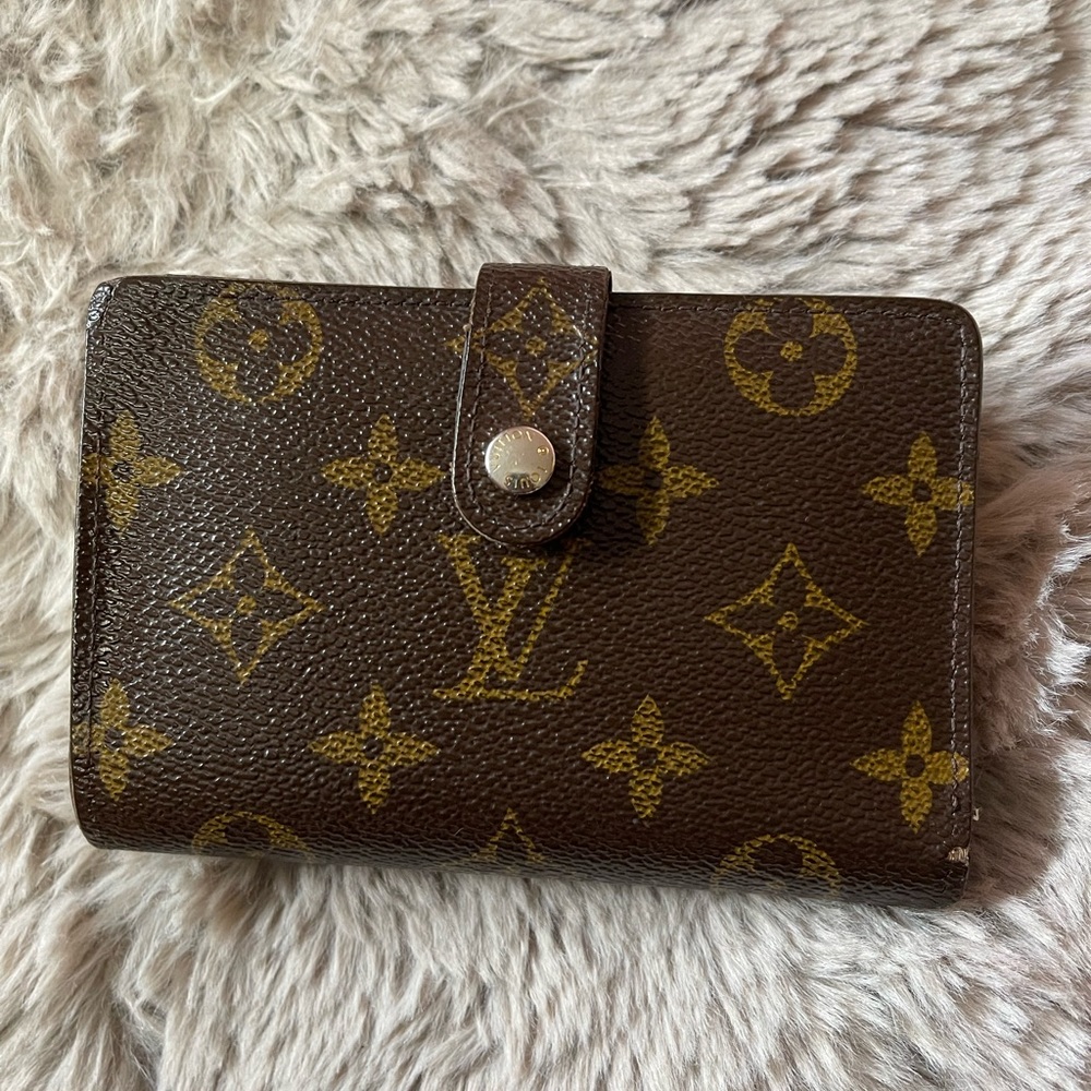 LV monogram kiss-locked wallet